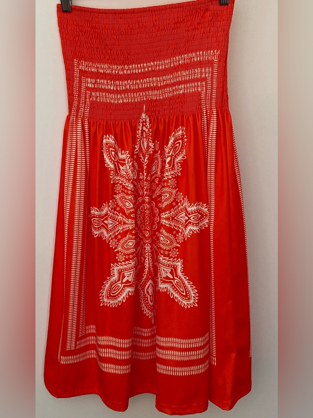 NEW ORANGE AND WHITE STRAPLESS SMOCKED MAXI DRESS